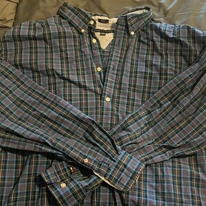 Men’s long sleeve button up
